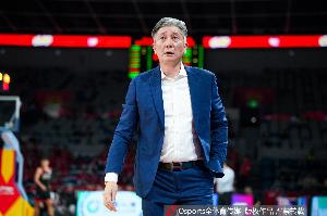 鄭永剛：賽前強調(diào)要打出拼搏的作風 感謝我的隊員 為他們感到驕傲