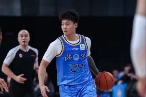 打得太亂！趙睿半場2中1僅拿3分1搶斷 3失誤3犯規(guī)