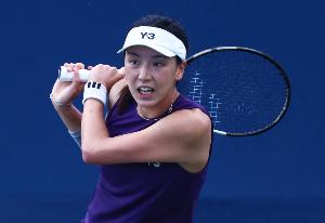 王欣瑜歷屆法網(wǎng)表現(xiàn)：總成績(jī)4勝4負(fù)，最好成績(jī)32強(qiáng)，去年一輪游