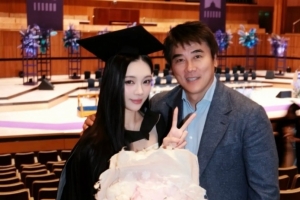 李明女兒回應父親被禁足5年：有些事，時間會給出答案