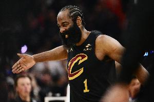 名記：哈登預計降薪留隊 為騎士引進詹姆斯或字母哥創(chuàng)造可能