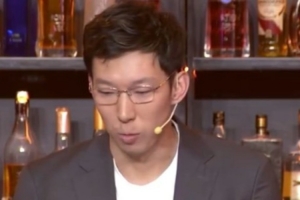 周琦：看騎士打球就像看北京比賽 就是兩個(gè)人在單打 其他人在看戲