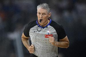 福斯特大概率出戰(zhàn)G7？NBA裁判排班慣例：托尼兄弟鐵定無(wú)了