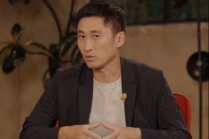 馬寧：球迷因不了解規(guī)則有時(shí)會(huì)誤解裁判，未來會(huì)多發(fā)規(guī)則科普視頻
