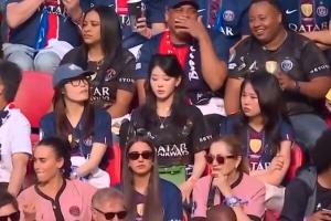 贏家！李剛?cè)诗@第二座歐冠成韓國第一人，“財閥女友”現(xiàn)場觀戰(zhàn)