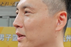 盧偉：雙外援出戰(zhàn)大家都在做出犧牲 會(huì)針對(duì)布朗做出布置
