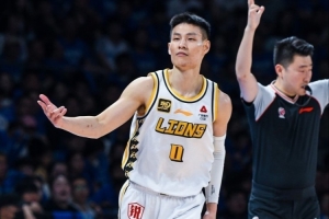 奇兵降臨！林秉圣7投5中11分3籃板3助攻3搶斷 正負(fù)值達(dá)+14